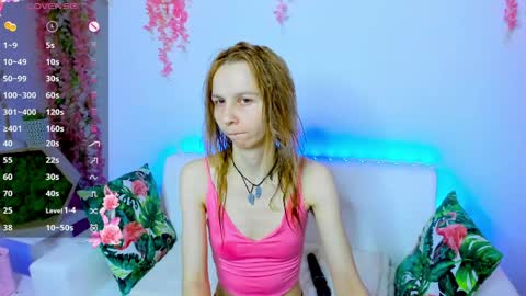 Snapshot of _mari_so chatting on 05-09-26, 11:37 Scarlett online show from 05-09-26, 11:37