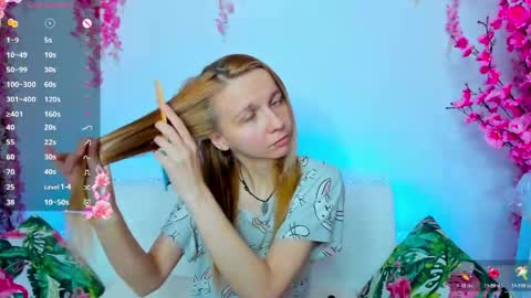 Snapshot of _mari_so chatting on 05-28-26, 01:52 Scarlett online show from 05-28-26, 01:52