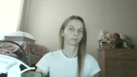 Snapshot of _mari_so chatting on 06-19-26, 02:32 Scarlett online show from 06-19-26, 02:32