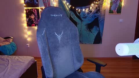 Snapshot of _mariko_ chatting on 12-27-24, 02:54 Mariko online show from 12-27-24, 02:54