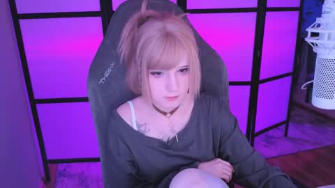 Snapshot of _mariko_ chatting on 04-27-26, 03:21 Mariko online show from 04-27-26, 03:21