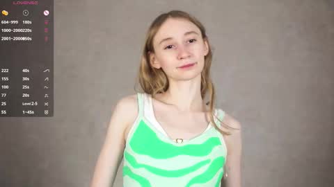 Snapshot of _marvelous_time_ chatting on 09-12-25, 03:06 Gwen online show from 09-12-25, 03:06
