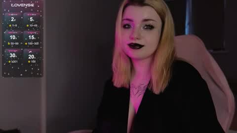 Snapshot of _matadora_ chatting on 02-21-26, 02:40 Sadie online show from 02-21-26, 02:40