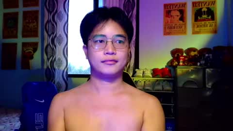 Snapshot of _maxurbate chatting on 04-28-26, 09:36 MAX Dont forget to follow online show from 04-28-26, 09:36