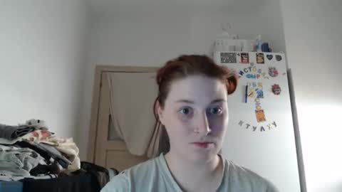 Snapshot of _medaed_ chatting on 11-16-25, 07:08 medaed online show from 11-16-25, 07:08