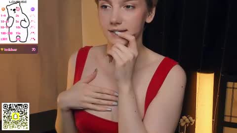 Snapshot of _medal_of_horny_ chatting on 06-25-26, 06:29 Elva and Kate online show from 06-25-26, 06:29