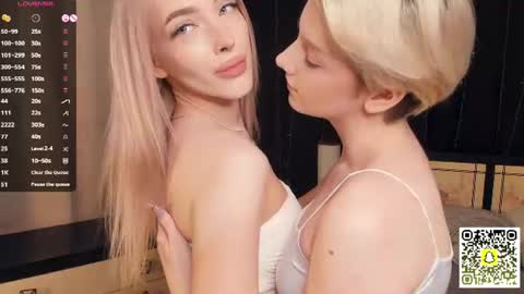 Snapshot of _medal_of_horny_ chatting on 07-04-26, 06:52 Elva and Kate online show from 07-04-26, 06:52