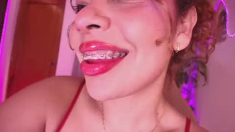 Snapshot of _megan_akbar chatting on 06-15-26, 11:34 Marce online show from 06-15-26, 11:34