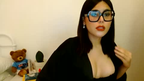Megan online show from 03-09-26, 10:58