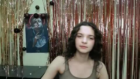 Susie online show from 01-03-25, 04:06