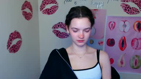 Susie online show from 03-04-26, 06:52