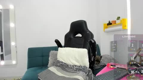 Juli online show from 11-23-25, 02:28