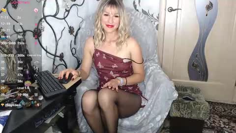 Snapshot of _merry_may_ chatting on 07-02-26, 01:17 Maya online show from 07-02-26, 01:17