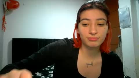 Snapshot of _mia_foster1 chatting on 06-16-26, 04:04 Mia-foster online show from 06-16-26, 04:04