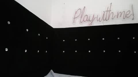  Mia  online show from 02-25-25, 06:53