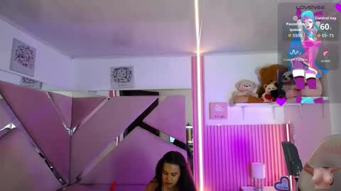  Mia  online show from 10-03-25, 12:57