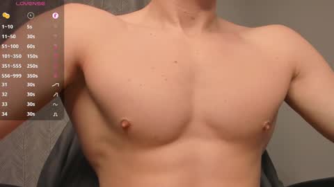 Snapshot of _milk_boy_ chatting on 03-04-25, 01:49 Milk Boy online show from 03-04-25, 01:49