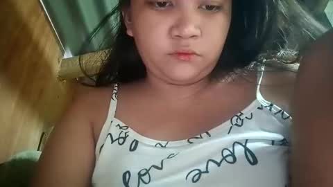 Snapshot of _milkytitsmomxx_ chatting on 03-01-26, 08:27 _milkytitsmomxx_ online show from 03-01-26, 08:27