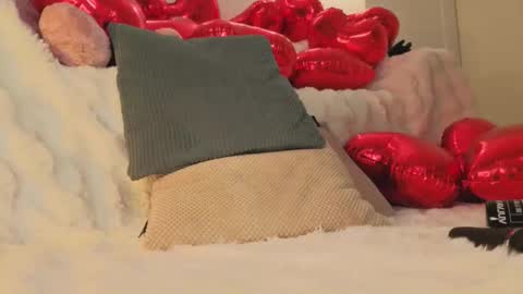 Kim online show from 02-08-26, 05:11