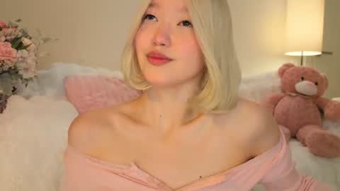 Snapshot of _milli_sun chatting on 06-25-26, 05:07 Kim online show from 06-25-26, 05:07