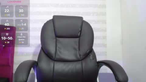 Snapshot of _milu23_ chatting on 05-11-26, 04:04 _milu23_ online show from 05-11-26, 04:04