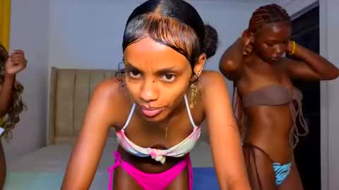 Mimi online show from 03-15-26, 02:17