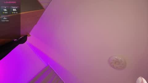 _miray_ online show from 10-12-25, 05:23