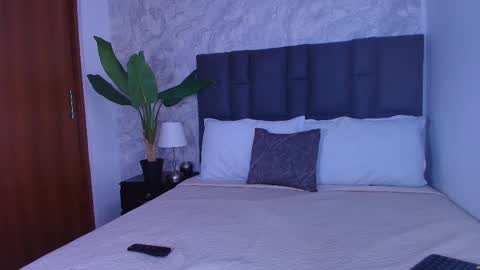 Mishell online show from 11-15-25, 07:32