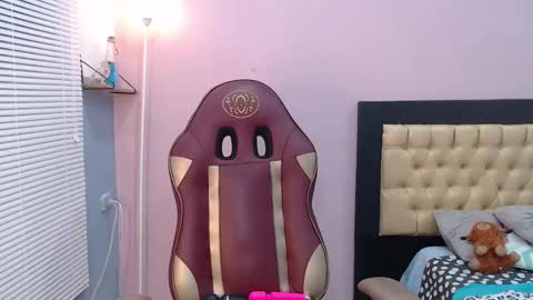 Hinata 3 online show from 02-12-25, 09:11