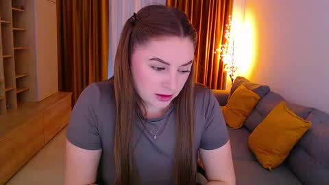 Snapshot of _miss_mia chatting on 04-23-26, 07:30 Mia online show from 04-23-26, 07:30