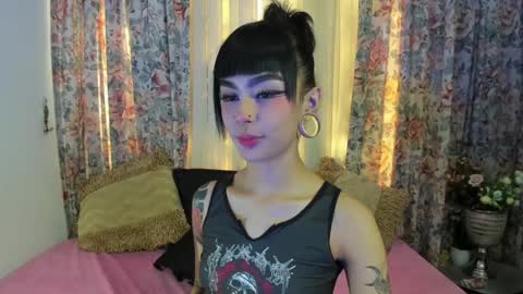 Snapshot of _mizuki chatting on 01-17-25, 05:51 mizuki online show from 01-17-25, 05:51