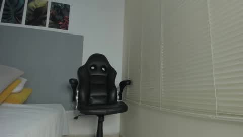 Snapshot of _molly_rosse_ chatting on 02-16-26, 12:12 _molly_rosse_ online show from 02-16-26, 12:12