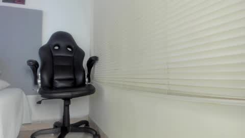 Snapshot of _molly_rosse_ chatting on 02-17-26, 12:12 _molly_rosse_ online show from 02-17-26, 12:12