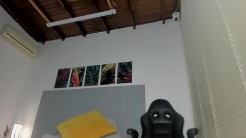 Snapshot of _molly_rosse_ chatting on 02-21-26, 11:55 _molly_rosse_ online show from 02-21-26, 11:55