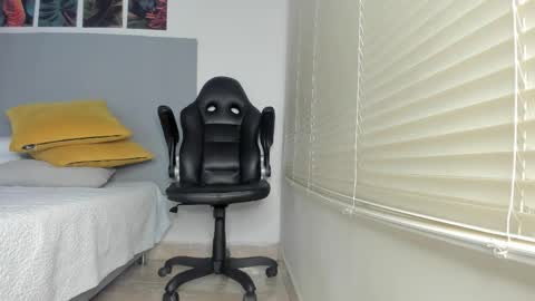 Snapshot of _molly_rosse_ chatting on 02-27-26, 12:05 _molly_rosse_ online show from 02-27-26, 12:05