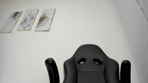 _molly_rosse_ online show from 05-25-26, 11:49