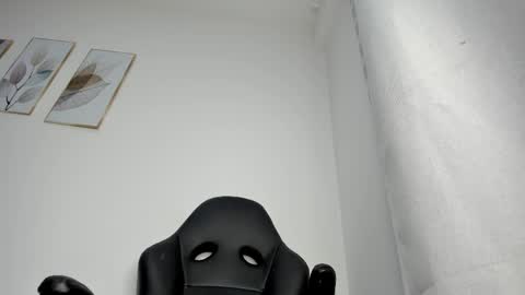 _molly_rosse_ online show from 05-30-26, 11:51