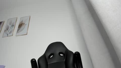 Snapshot of _molly_rosse_ chatting on 07-07-26, 12:09 _molly_rosse_ online show from 07-07-26, 12:09