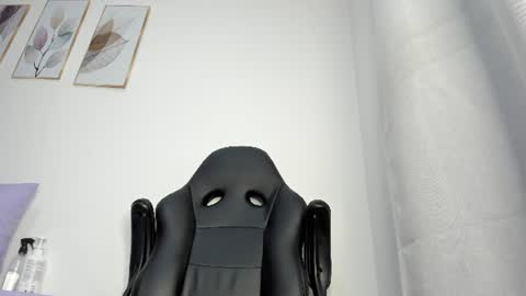 Snapshot of _molly_rosse_ chatting on 07-18-26, 11:58 _molly_rosse_ online show from 07-18-26, 11:58