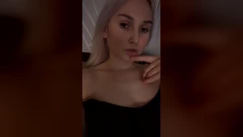 _moon_star online show from 04-15-26, 07:58