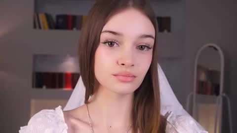 Snapshot of _moonlit_melody_ chatting on 02-26-26, 04:17 Margo online show from 02-26-26, 04:17