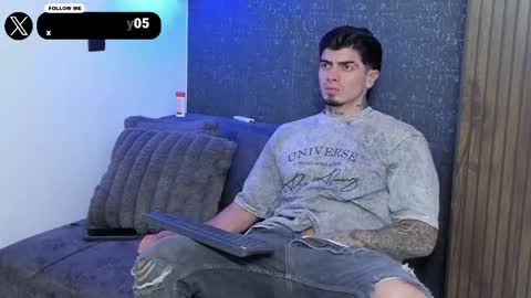 Snapshot of _mrcock_ chatting on 06-07-26, 05:44 _mrcock_ online show from 06-07-26, 05:44