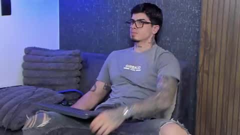 Snapshot of _mrcock_ chatting on 06-20-26, 04:37 _mrcock_ online show from 06-20-26, 04:37
