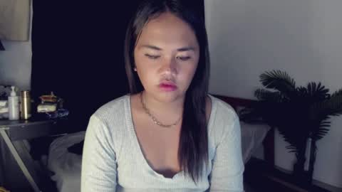 Snapshot of _mslibaylibay_ chatting on 06-19-26, 05:12 Angel online show from 06-19-26, 05:12