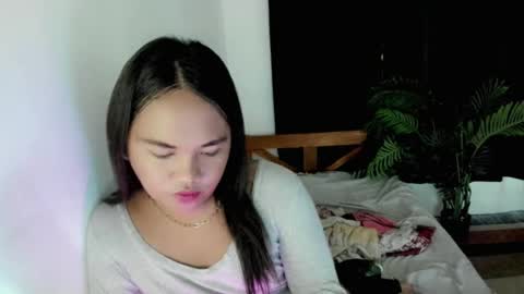 Snapshot of _mslibaylibay_ chatting on 06-25-26, 05:12 Angel online show from 06-25-26, 05:12
