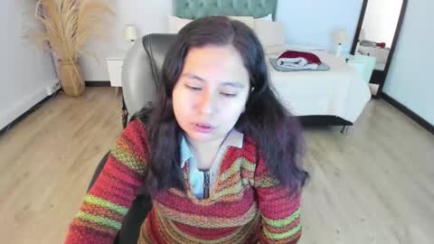 Natalie online show from 11-23-25, 11:37