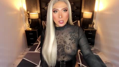 Snapshot of _natashacooper_ chatting on 04-23-26, 02:52 _natashacooper_ online show from 04-23-26, 02:52