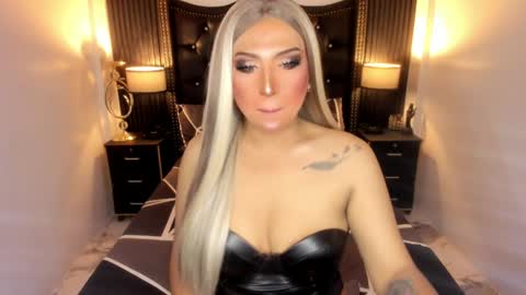 Snapshot of _natashacooper_ chatting on 04-24-26, 08:28 _natashacooper_ online show from 04-24-26, 08:28