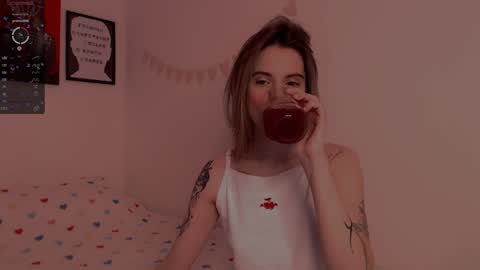 Snapshot of _ni_kiss chatting on 12-11-24, 10:49 Nika online show from 12-11-24, 10:49