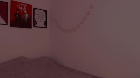 Snapshot of _ni_kiss chatting on 01-25-25, 06:35 Nika online show from 01-25-25, 06:35